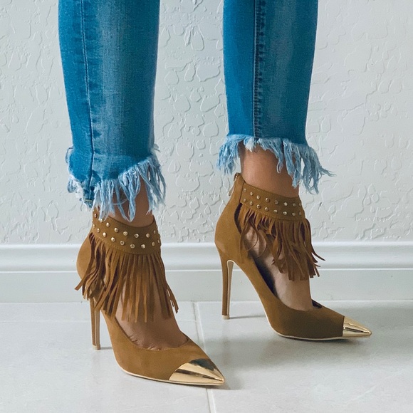 NIB Tan Fringe Studded Cap Toe Stiletto Heel Pump - Picture 5 of 8